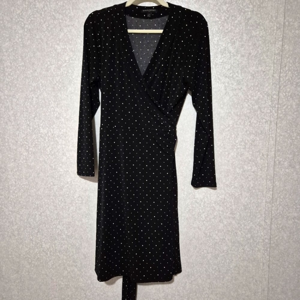 Banana Republic Black and White Long Sleeve Wrap Dress..SIZE:LP - Picture 4 of 11